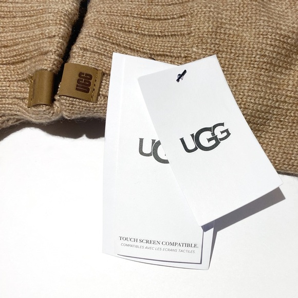 UGG Camel Knit Wool Blend Gloves NWT - Picture 10 of 14
